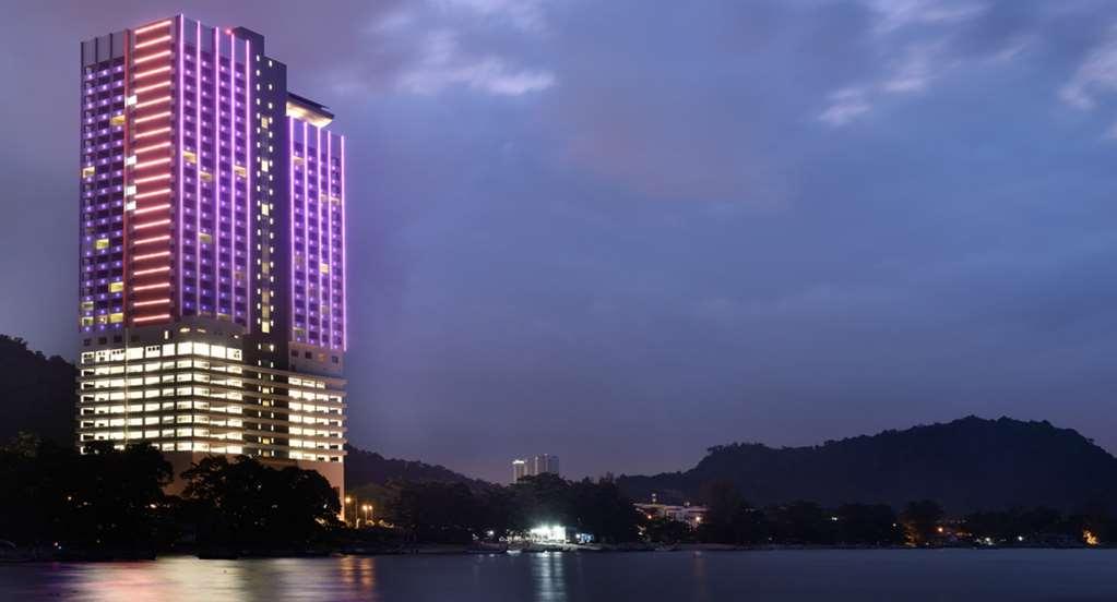 Lexis Suites Penang Bayan Lepas Ngoại thất bức ảnh The View