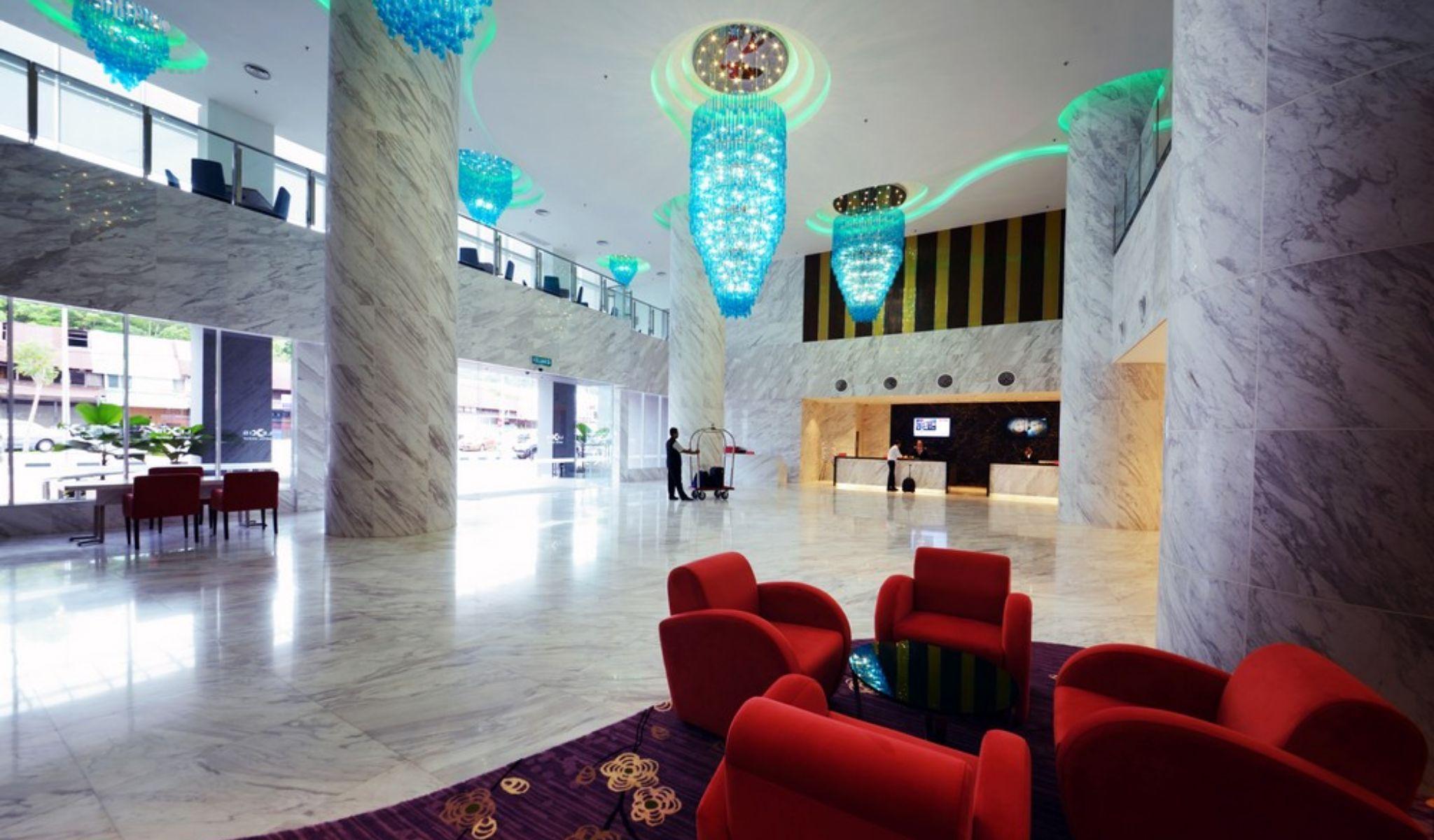 Lexis Suites Penang Bayan Lepas Ngoại thất bức ảnh The lobby of the hotel
