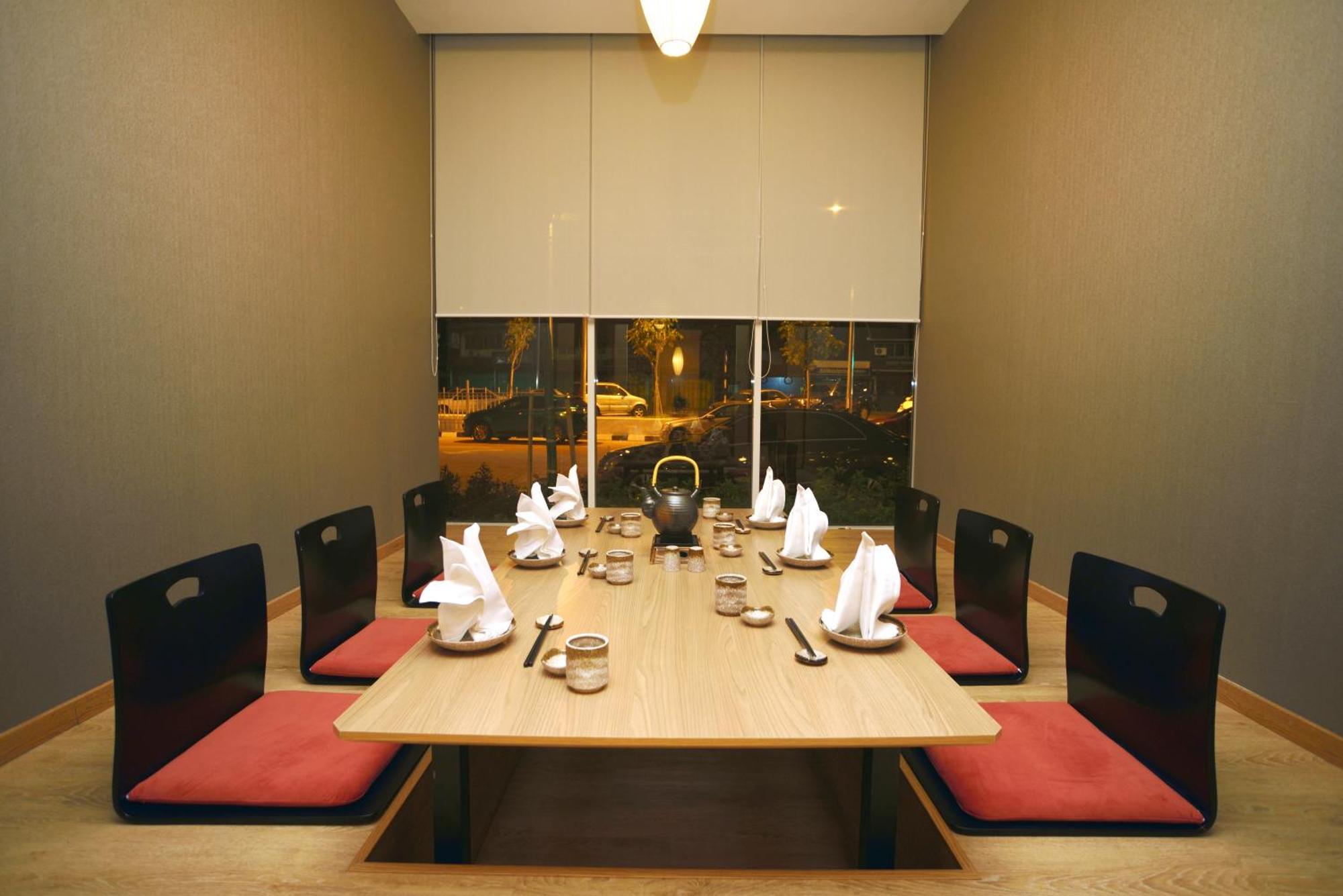 Lexis Suites Penang Bayan Lepas Ngoại thất bức ảnh A traditional Japanese restaurant