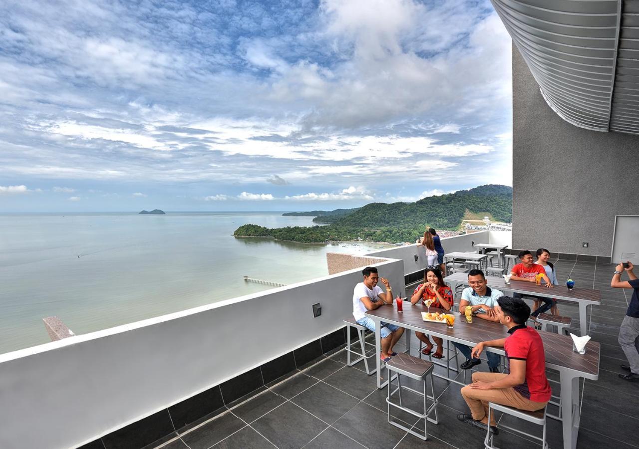 Lexis Suites Penang Bayan Lepas Ngoại thất bức ảnh Sky Bar